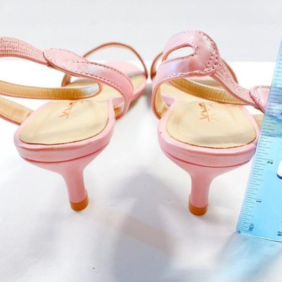 Size 7 pink sandals - Picture 4 of 6